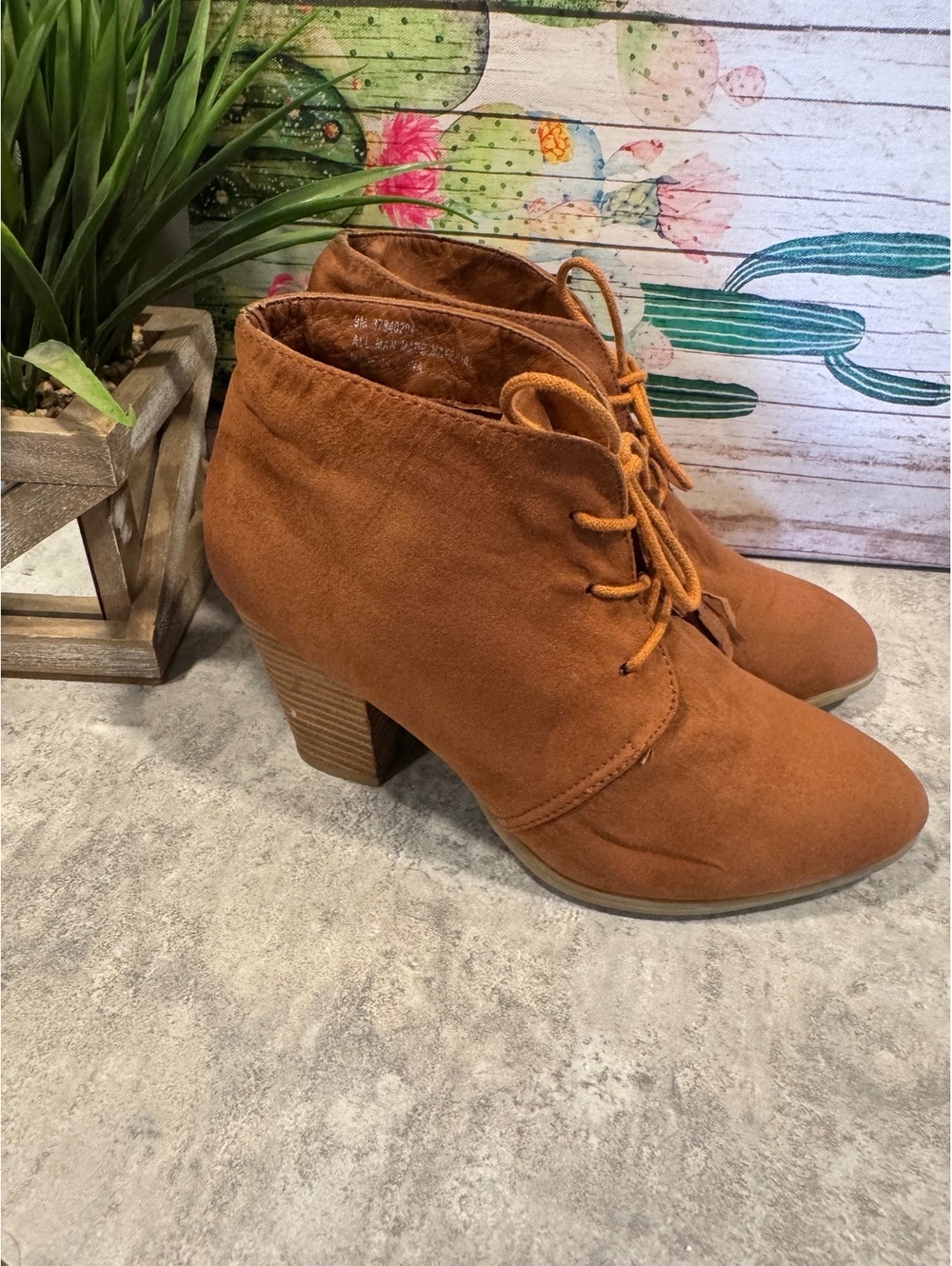 Cato lace-up heeled ankle boots, Size 9